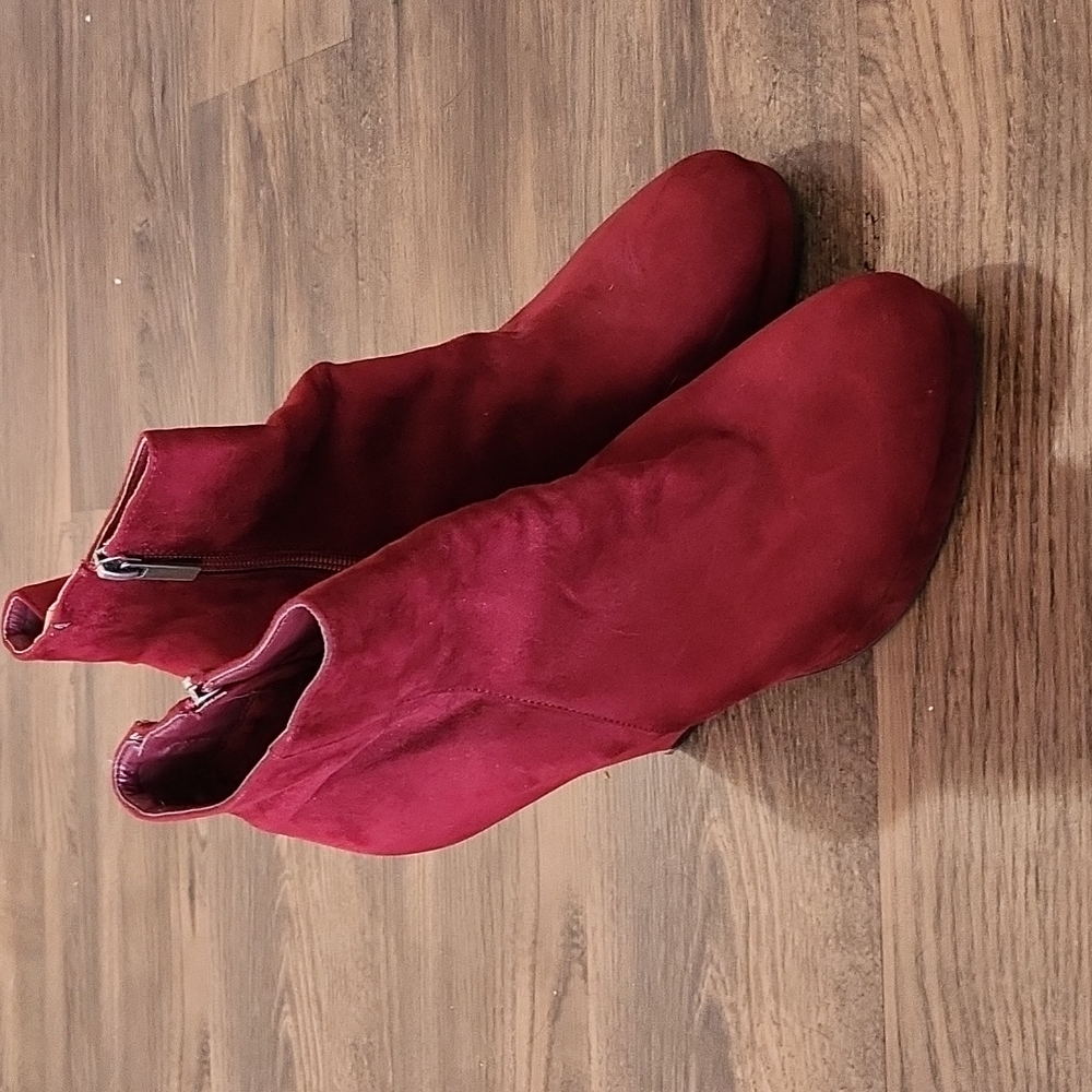 Red boot heel
